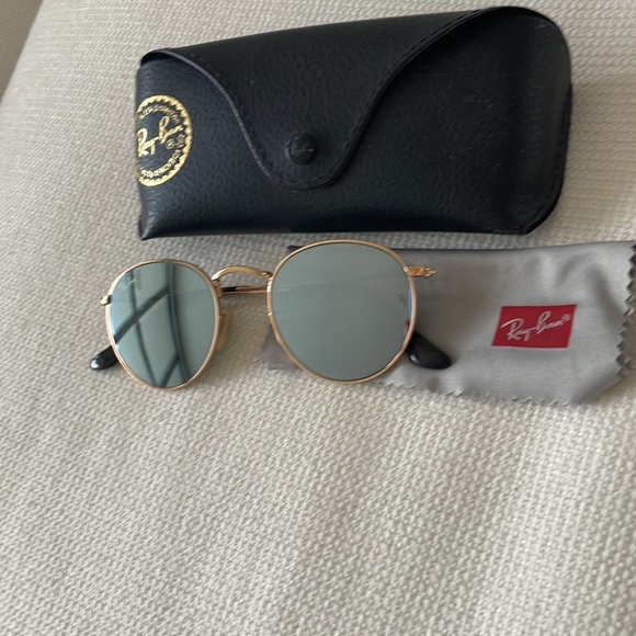Ray-Ban mirror aviators - Picture 3 of 3